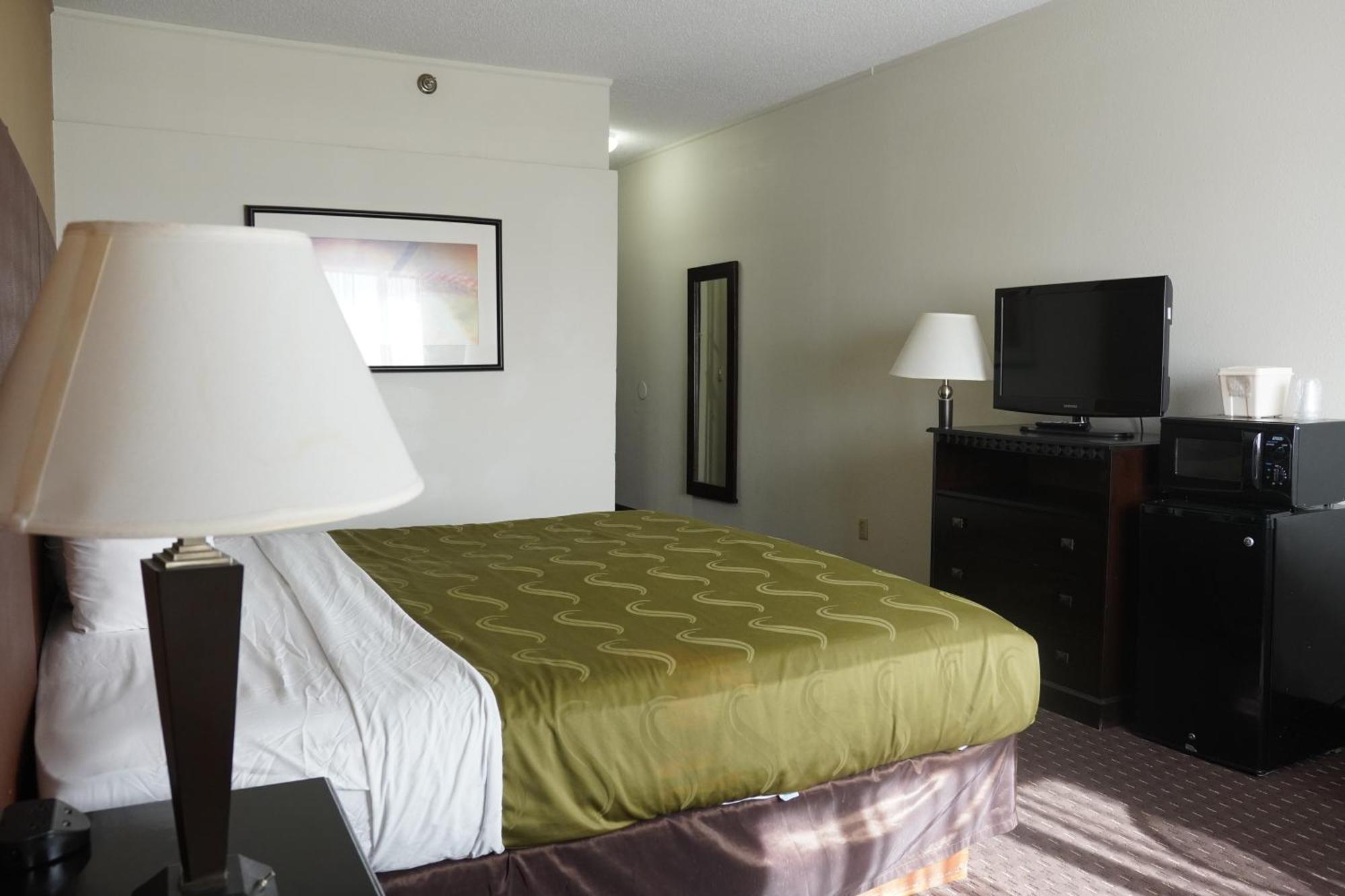 American Inn & Suites Waterford Exteriér fotografie
