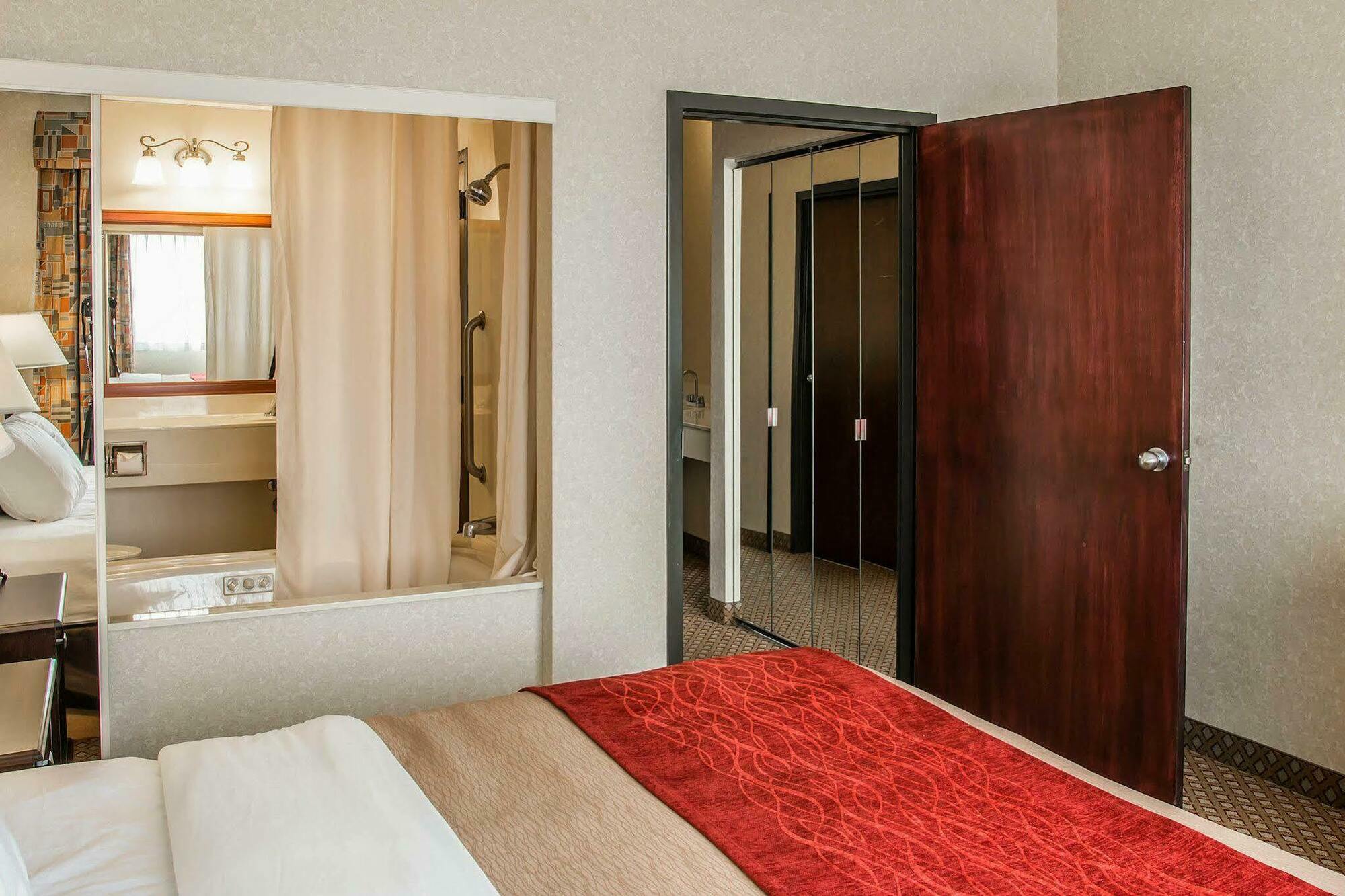 American Inn & Suites Waterford Exteriér fotografie